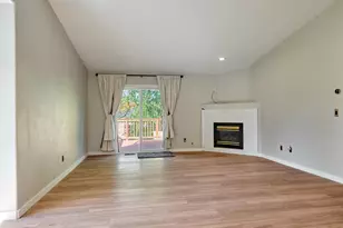 2257 Hemlock Ct NW, Salem, OR 97304 - Photo 13