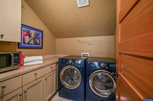 2777 Vibbert St S, Salem, OR 97302 - Photo 31