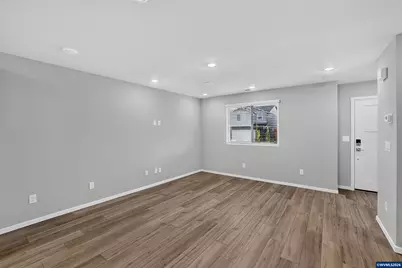 867 Kirksey St, Woodburn, OR 97071 - Photo 5