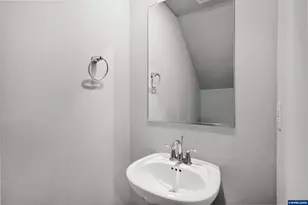 849 Kirksey St, Woodburn, OR 97071 - Photo 27