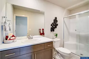 861 Kirksey St, Woodburn, OR 97071 - Photo 19