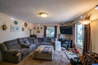 120 E Cedar St, Lebanon, OR 97355 - Photo 11