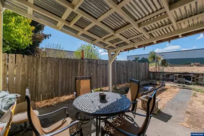 120 E Cedar St, Lebanon, OR 97355 - Photo 21