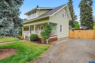 307 Adams Ave, Silverton, OR 97381 - Photo 3