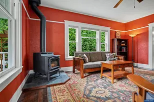 307 Adams Ave, Silverton, OR 97381 - Photo 9