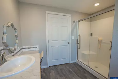 1380 W Sherman St, Lebanon, OR 97355 - Photo 17