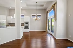 675 Hazeltine Ave SE, Salem, OR 97306 - Photo 9