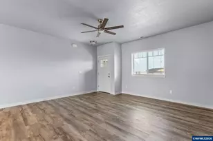 229 Alfafla Dr, Culver, OR 97734 - Photo 3