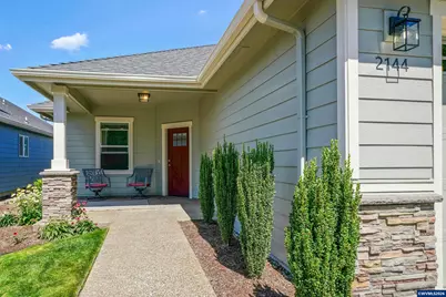 2144 SE Rhododendron Av, Dallas, OR 97338 - Photo 3
