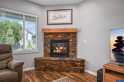 2144 SE Rhododendron Av, Dallas, OR 97338 - Photo 17