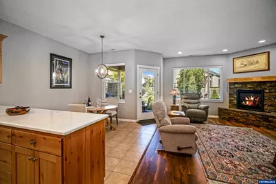2144 SE Rhododendron Av, Dallas, OR 97338 - Photo 13