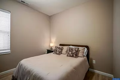 2144 SE Rhododendron Av, Dallas, OR 97338 - Photo 7