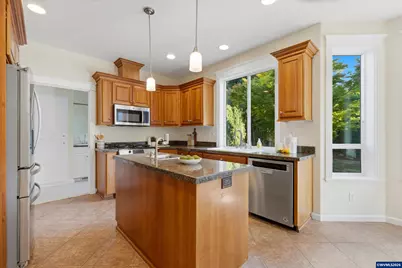2354 Bluebell Av SE, Salem, OR 97306 - Photo 21