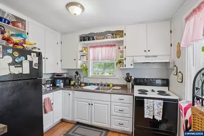 1378 6th St NW St, Salem, OR 97304 - Photo 13