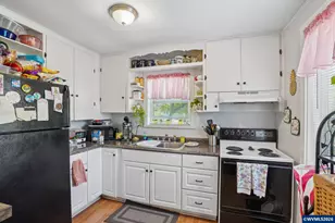 1378 6th St NW, Salem, OR 97304 - Photo 13
