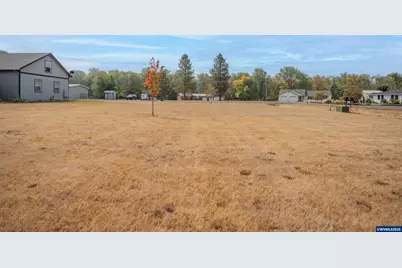 885 Hillview Dr, Lebanon, OR 97355 - Photo 33