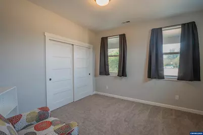 885 Hillview Dr, Lebanon, OR 97355 - Photo 21