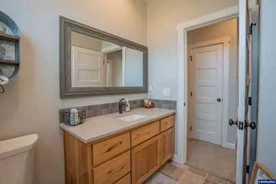885 Hillview Dr, Lebanon, OR 97355 - Photo 25