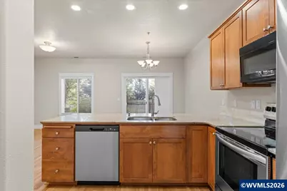 211 Silver (#2I) St, Silverton, OR 97381 - Photo 13