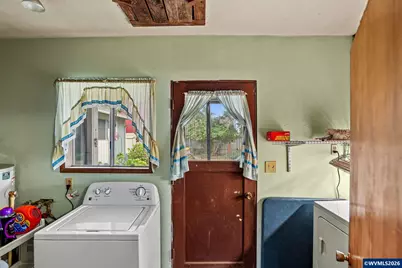 440 W College St, Mount Angel, OR 97362 - Photo 23