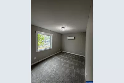 2395 4th St NE, Salem, OR 97301 - Photo 21