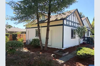 2395 4th St NE, Salem, OR 97301 - Photo 15