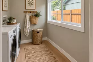 2395 4th St NE, Salem, OR 97301 - Photo 9
