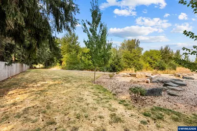 405 Depot Av, Brownsville, OR 97327 - Photo 35