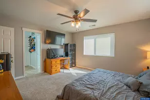 671 Jasmine Cir, Independence, OR 97351 - Photo 17