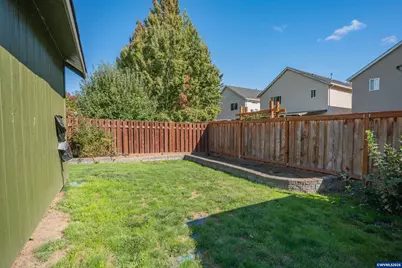 671 Jasmine Cir, Independence, OR 97351 - Photo 31