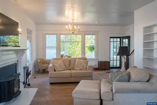 329 S 1st Ave, Mill City, OR 97360 - Photo 13