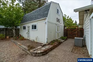 1223 SW Bridlewood Dr, Dallas, OR 97338 - Photo 41