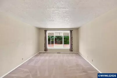 1223 SW Bridlewood Dr, Dallas, OR 97338 - Photo 7