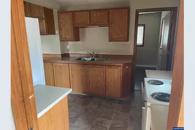 1309 Price Ln E, Monmouth, OR 97361 - Photo 9
