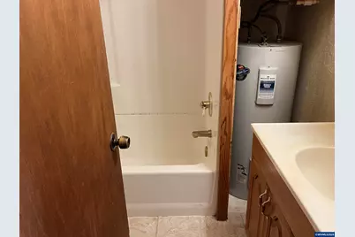 1309 Price Ln E, Monmouth, OR 97361 - Photo 13