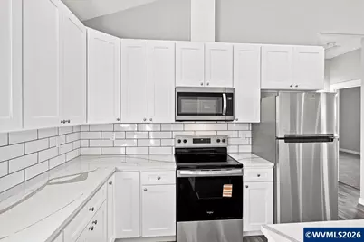 1221 49th St, Sweet Home, OR 97389 - Photo 15