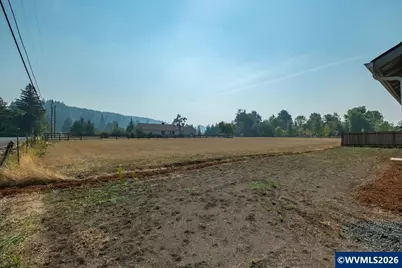 1221 49th St, Sweet Home, OR 97389 - Photo 37