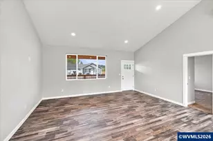 1221 49th St, Sweet Home, OR 97389 - Photo 11