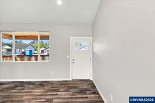 1221 49th St, Sweet Home, OR 97389 - Photo 9
