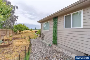 312 SE Foundation Dr, Dallas, OR 97338 - Photo 43