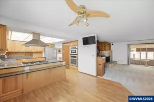 633 Cessna St, Independence, OR 97351 - Photo 7