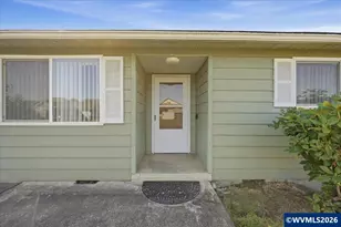 633 Cessna St, Independence, OR 97351 - Photo 5