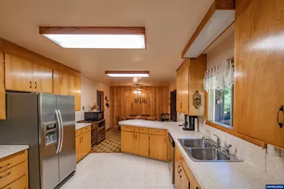 23547 Woods Creek Rd, Philomath, OR 97370 - Photo 5