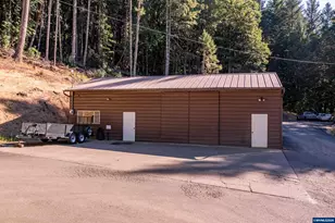 23547 Woods Creek Rd, Philomath, OR 97370 - Photo 3