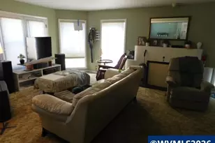 1875 20th St NE, Salem, OR 97301 - Photo 3