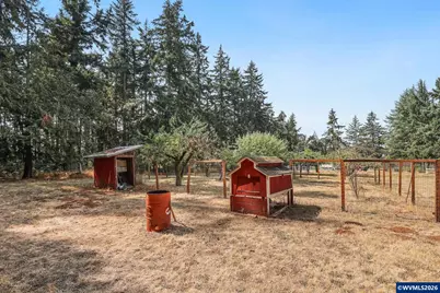 6890 Canyon St SE, Salem, OR 97317 - Photo 33