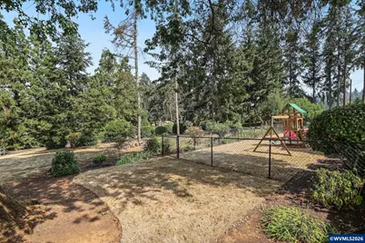 6890 Canyon St SE, Salem, OR 97317 - Photo 25