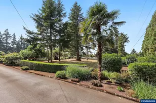 6890 Canyon St SE, Salem, OR 97317 - Photo 35