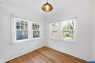 1890 Cottage St NE, Salem, OR 97301 - Photo 15