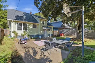 1890 Cottage St NE, Salem, OR 97301 - Photo 33